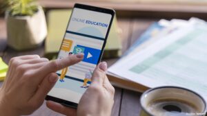 5 Outstanding Advantages of Online Education